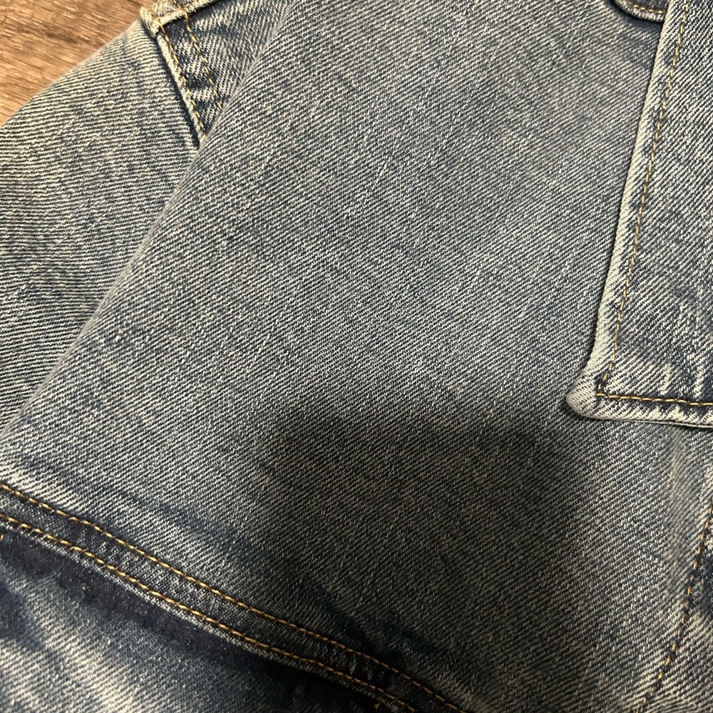 *NEW* GAP Denim Jacket - Picture 5 of 5